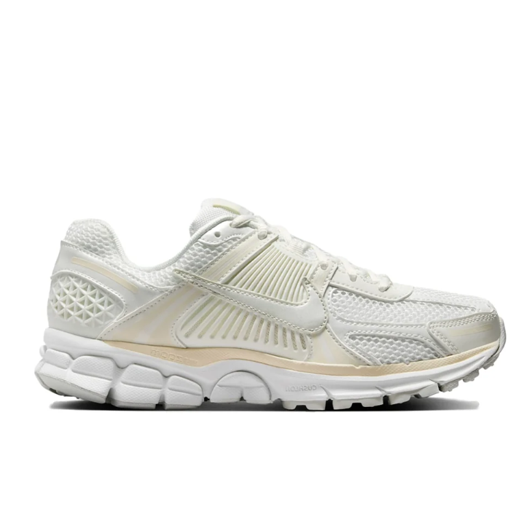 Nike White and Cream Mesh Low-Top Sneakers